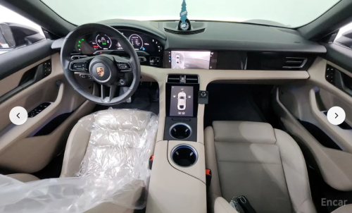 Black Color Taycan base Car